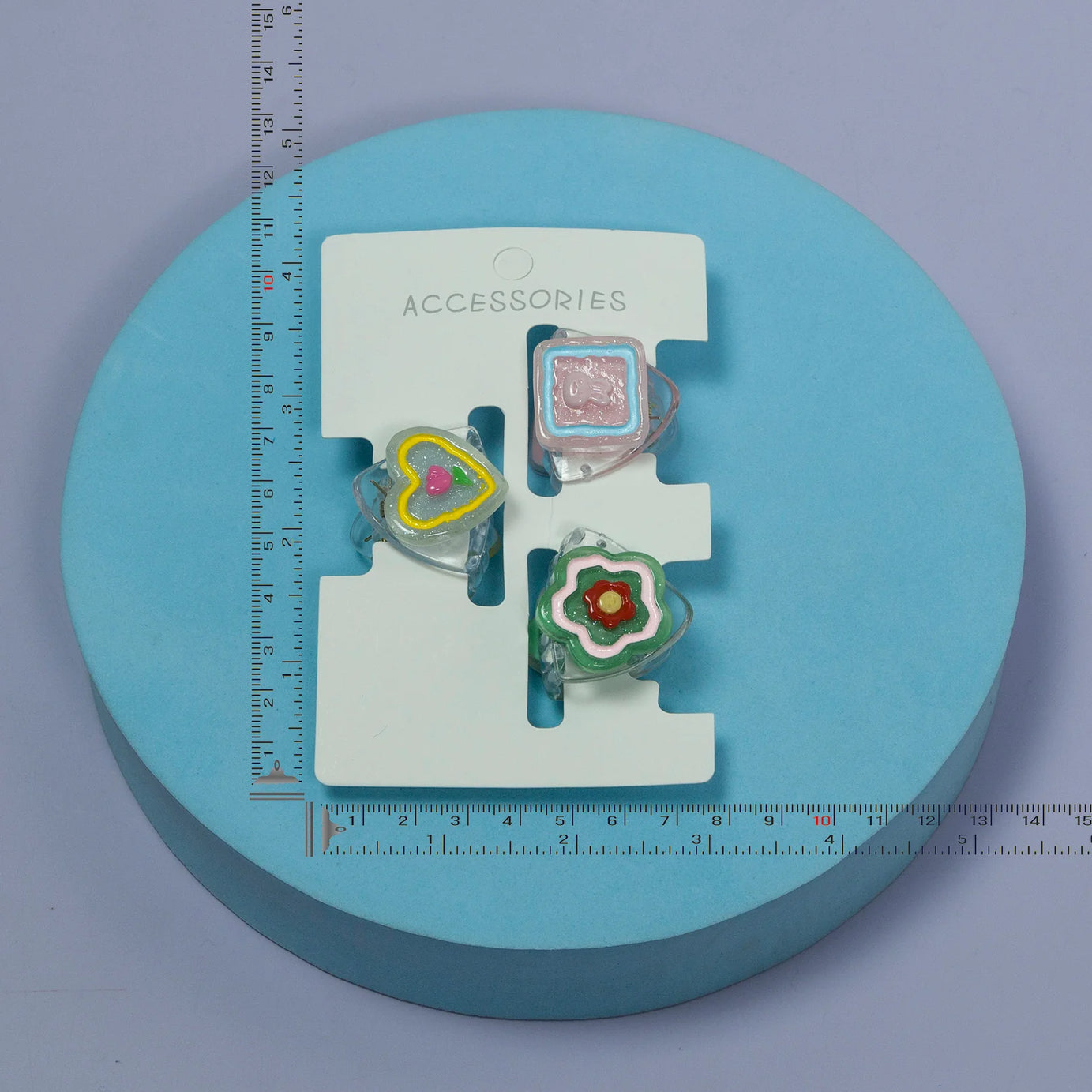 🌼✨ BloomPetal Floral Hair Claw Clip Set 🌈 | Glossy Mini Flower Clips – Set of 3 (Random Design)