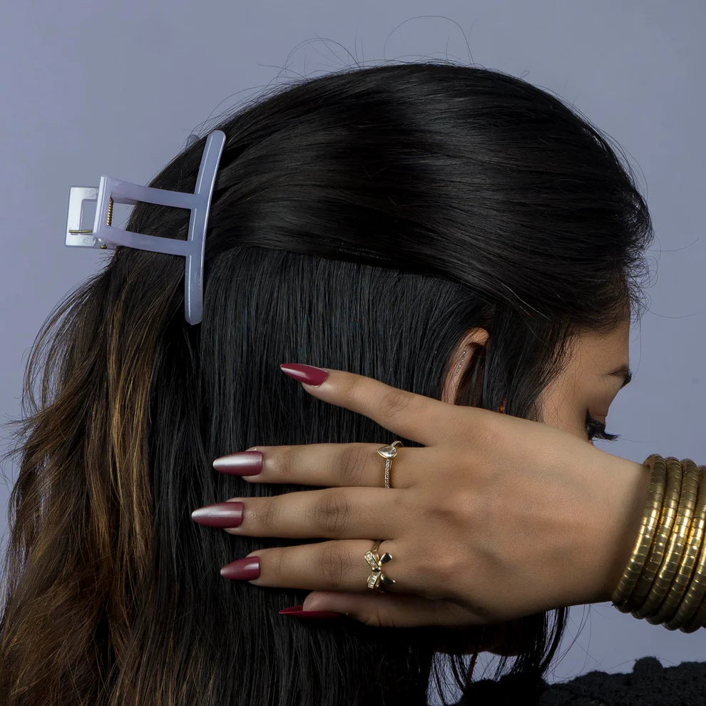 PastelCurve Hair Claw Clip 🌸 | Minimal Everyday Hair Grip (1 Piece, Random Colour)