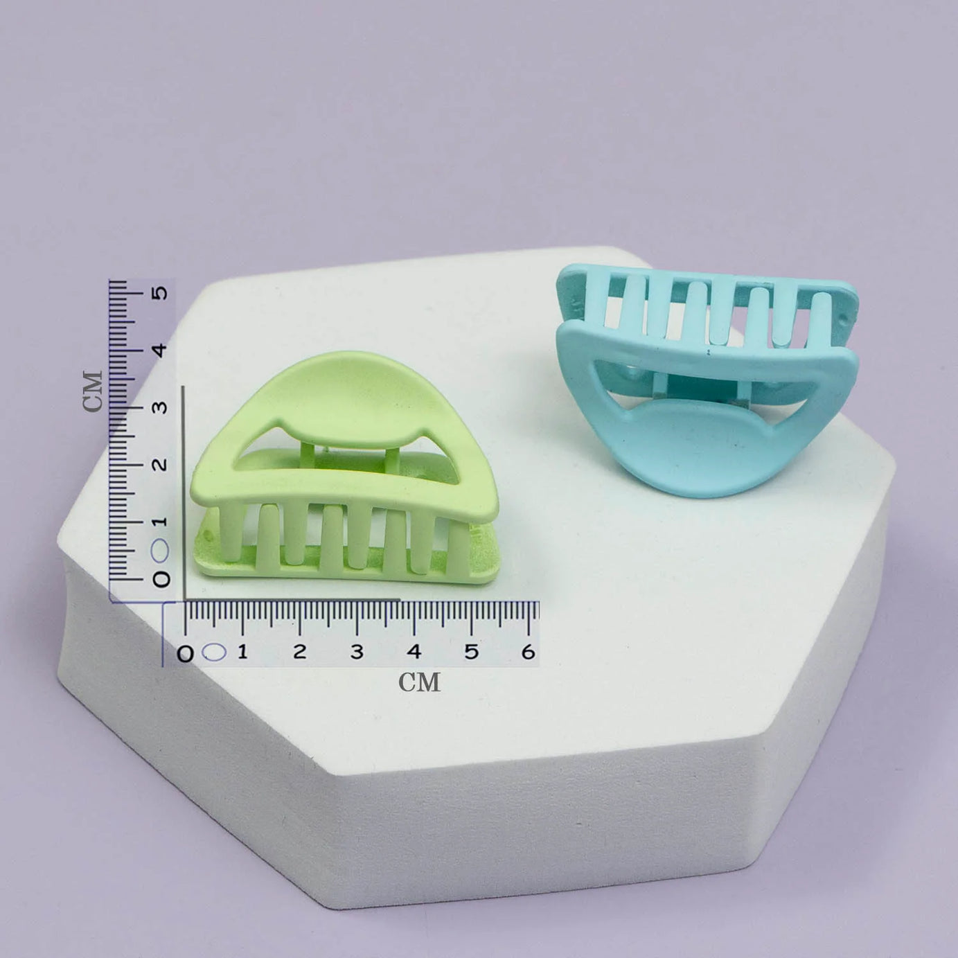 PastelCurve Mini Hair Claw Clip 🎨 | Matte Finish Minimal Hair Accessory (Random Colou