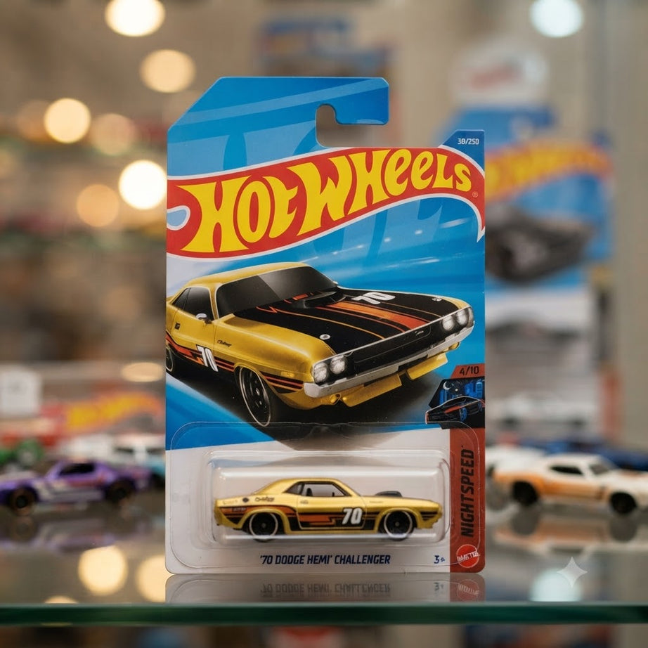 Hot Wheels Collector's Pack: '70 Dodge Hemi Challenger & 5 Alarm Fire Truck [Combo Pack Of 2]