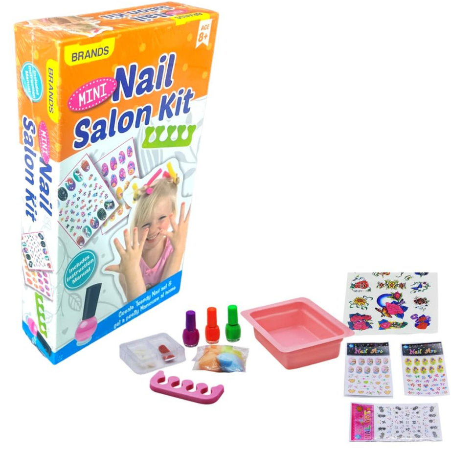 Creative fashion and beauty acivity set