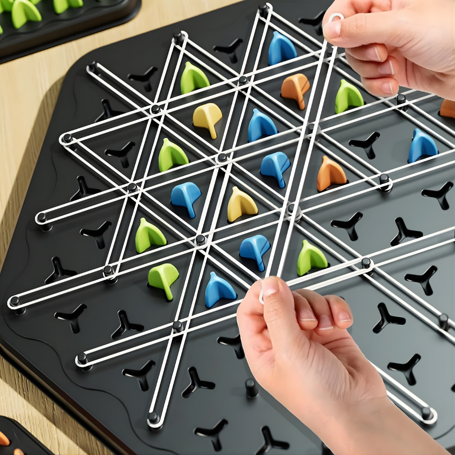 🔗 Chain Triangle Chess Game – Smart Strategy Link-Up Challenge ♟️