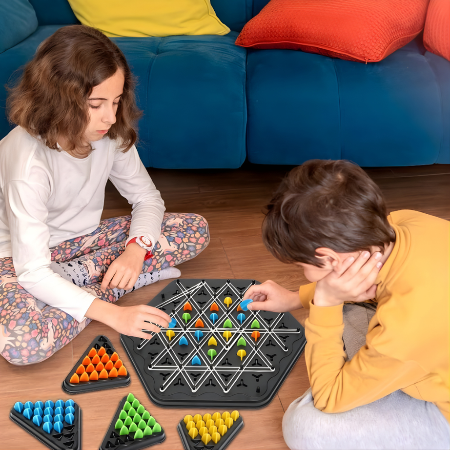 🔗 Chain Triangle Chess Game – Smart Strategy Link-Up Challenge ♟️