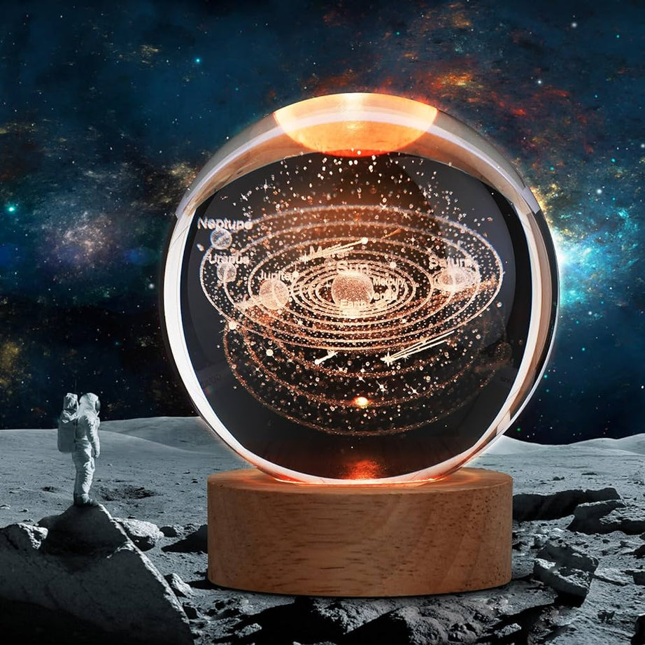 3D Kristallen Bal Nachtlampje Planeten Miniatuur Model Gegraveerd Craft Nachtlampje Ruimte Galaxy Kristallen Bal met Houten Basis LED Nachtlampje Decoratie voor Kinderen Minnaar Vriend 3D Kristallen Bal Nachtlampje Planeten Miniatuur Model Gegraveerd Craft Nachtlampje Ruimte Galaxy Kristallen Bal met Houten Basis LED Nachtlampje Decoratie voor Kinderen Minnaar Vriend