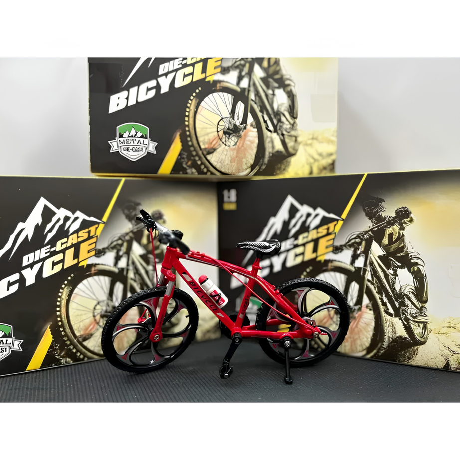 Functional elements like steering, handlebars,rorating wheels, a working pedal and chain