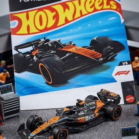 1+1 Hot Wheels Combo Collectible Die-Cast Racing Cars Assortment