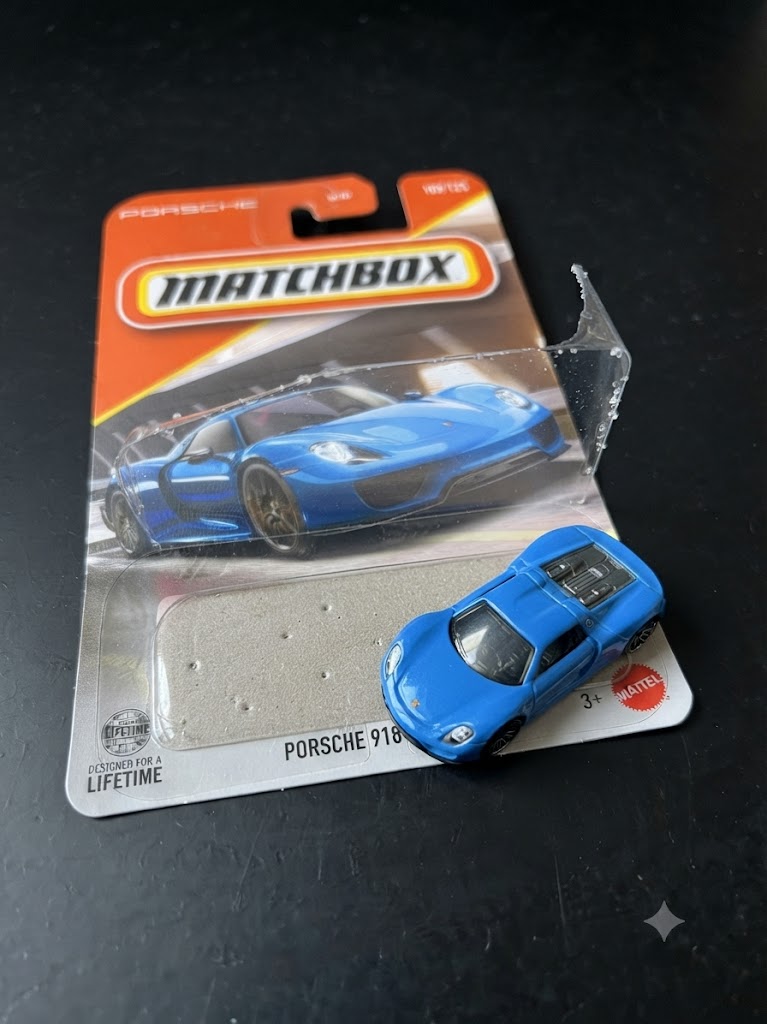 Matchbox Porsche 918 Spyder (Blue) – 109/125 Die-Cast Collectible