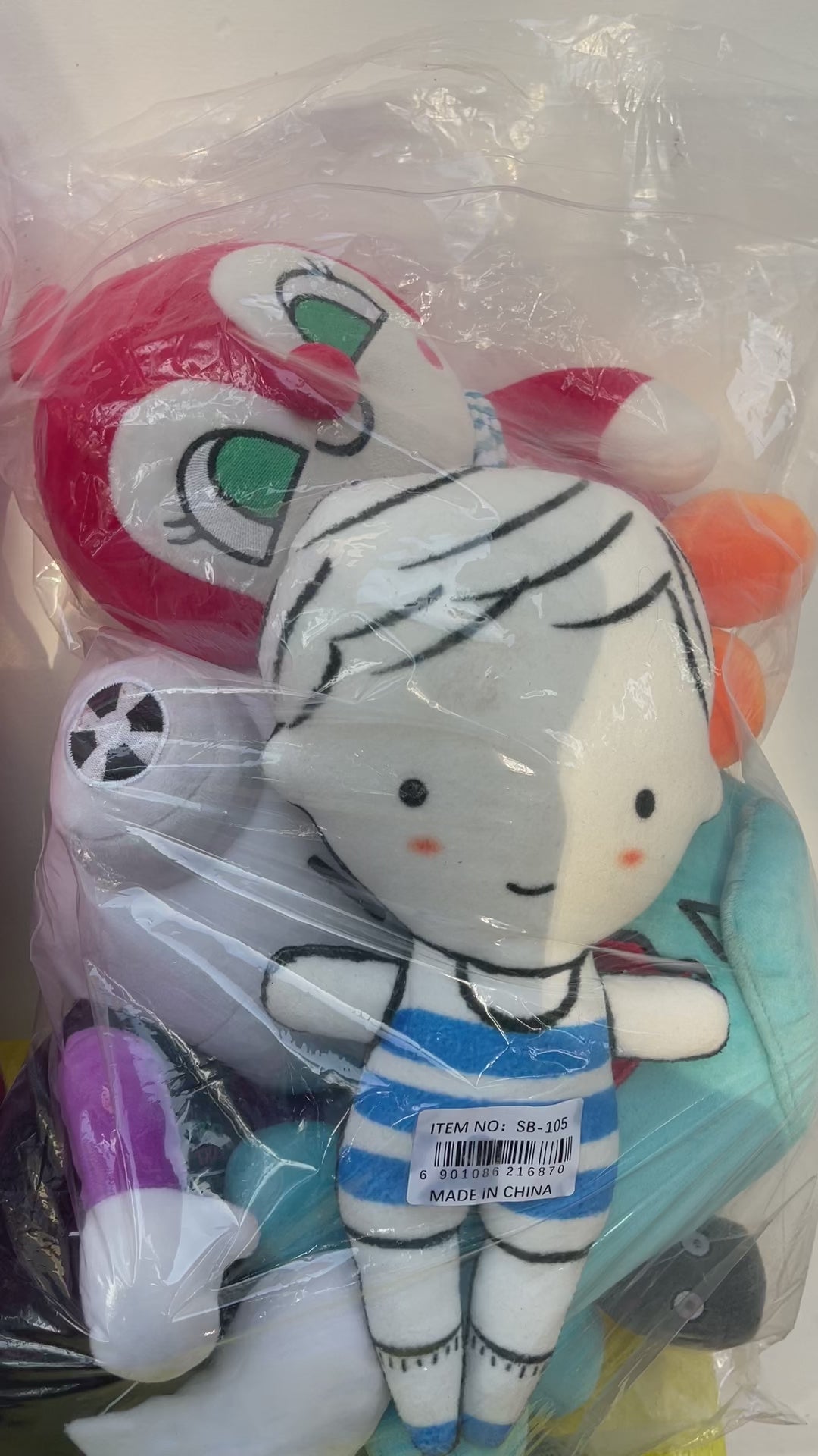 1 Kg Mixed Surprise Soft Toys (4 to 6 Dolls - Random Design)