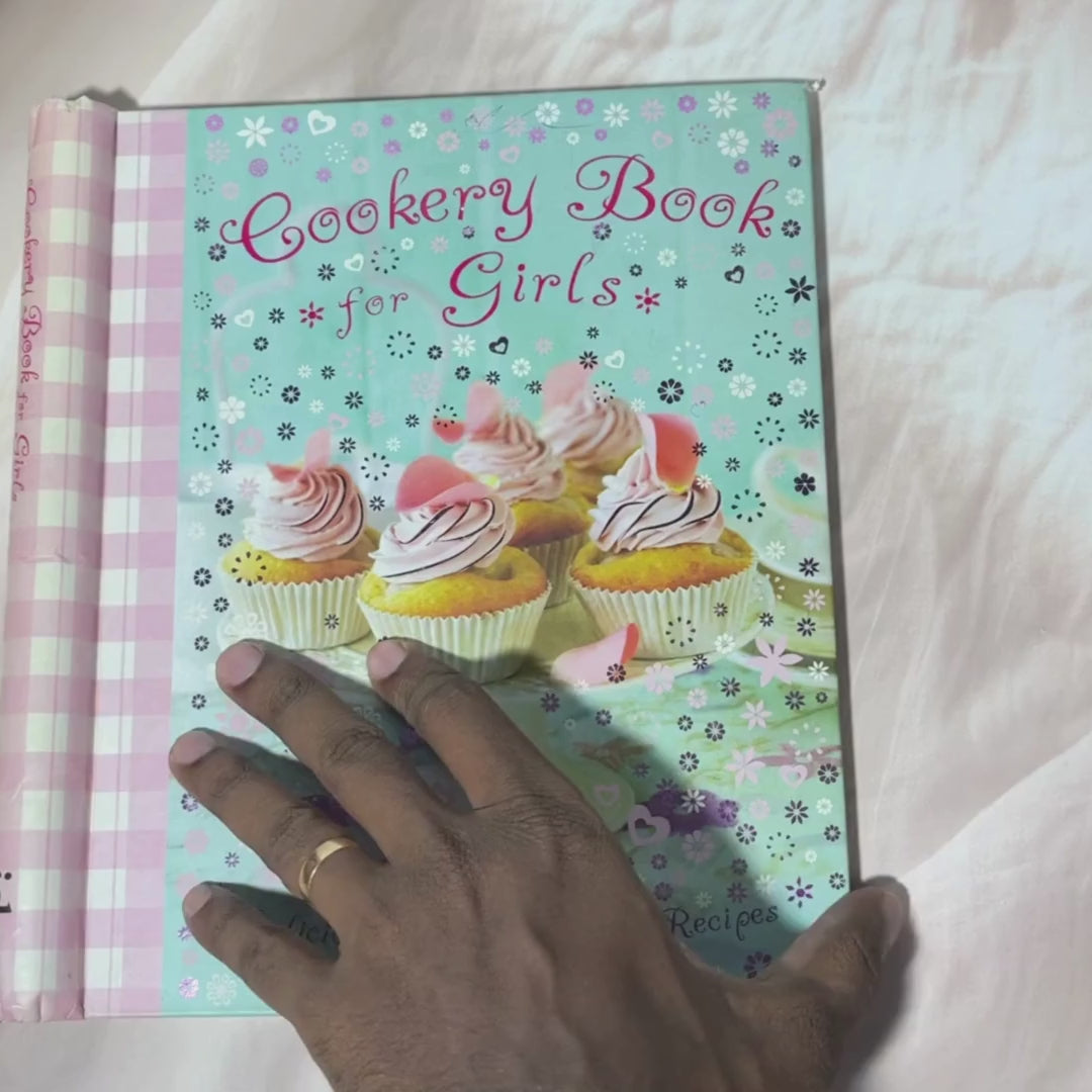 Cookery Book for Girls – Preloved Edition | KidsBestie | kb2374