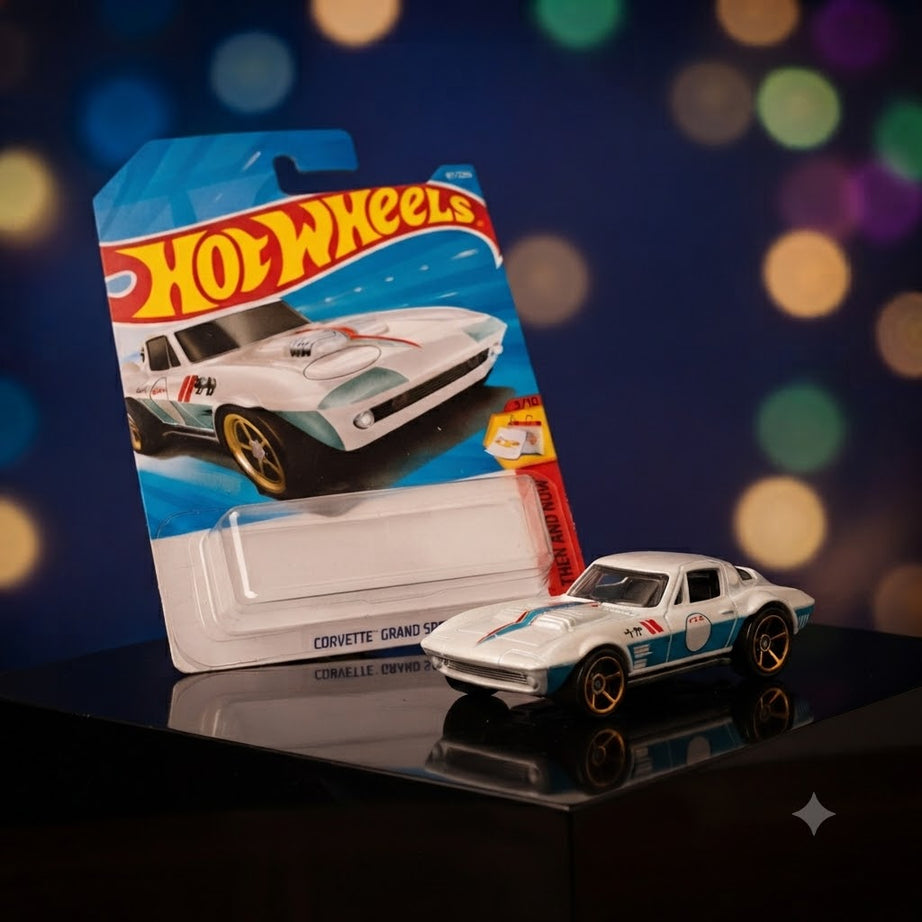 1+1 Hot Wheels Combo Die-Cast Vehicle Collection: Haulerback & Corvette Grand Sport